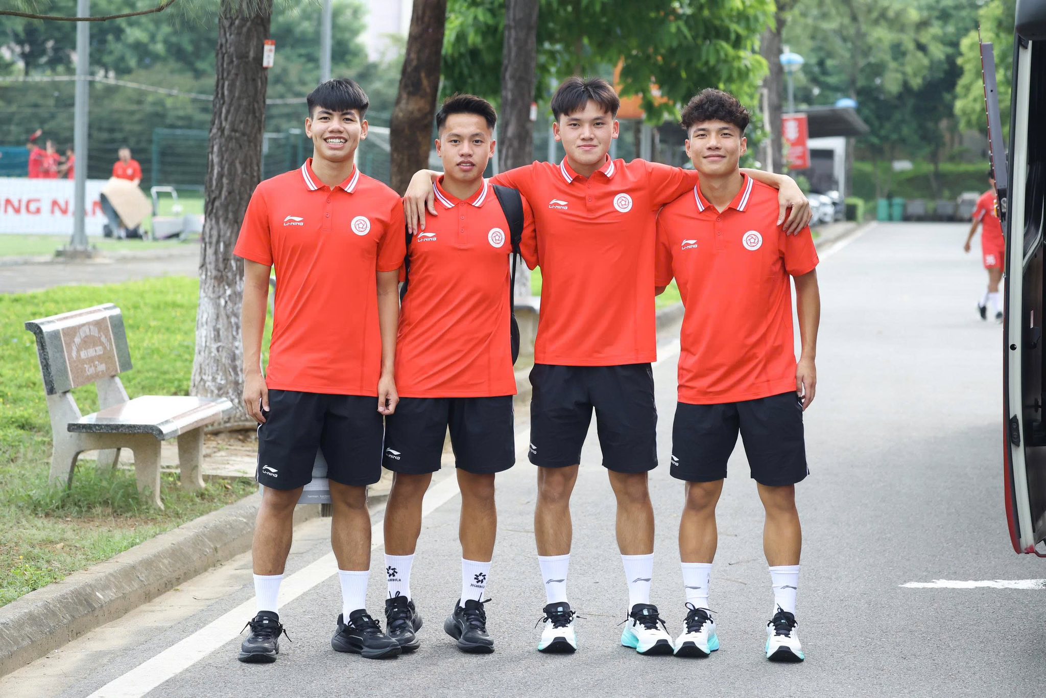 Chuyến Du Đấu Quan Trọng